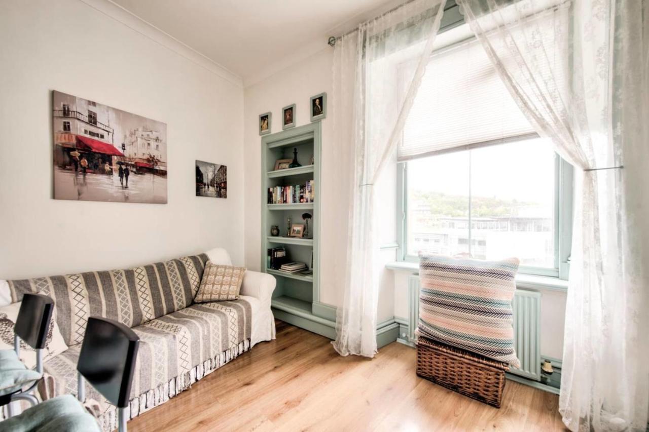 Guestready - Cosy Home 5 Minutes From Waverley! EDI Exterior photo