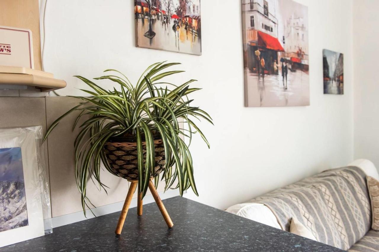Guestready - Cosy Home 5 Minutes From Waverley! EDI Exterior photo